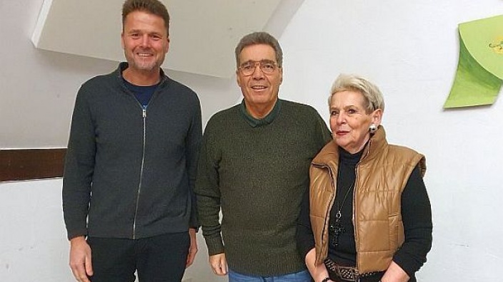 Foto: Michael Schmalen (Vorsitzender, Mitte), die stv. Vorsitzenden Guido Palmersheim (links) und Marianne Ludemann (rechts)   
